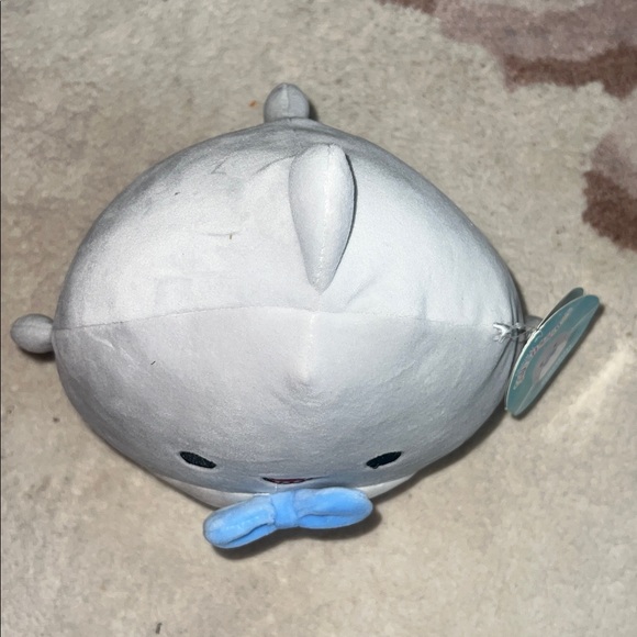 Squishmallows Gordon 8” Gray Shark with Blue Bow - Picture 3 of 5